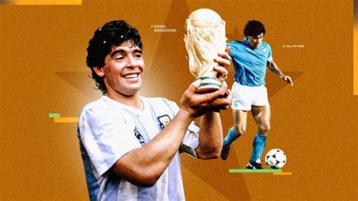 Did Ronaldinho ever play with Maradona?