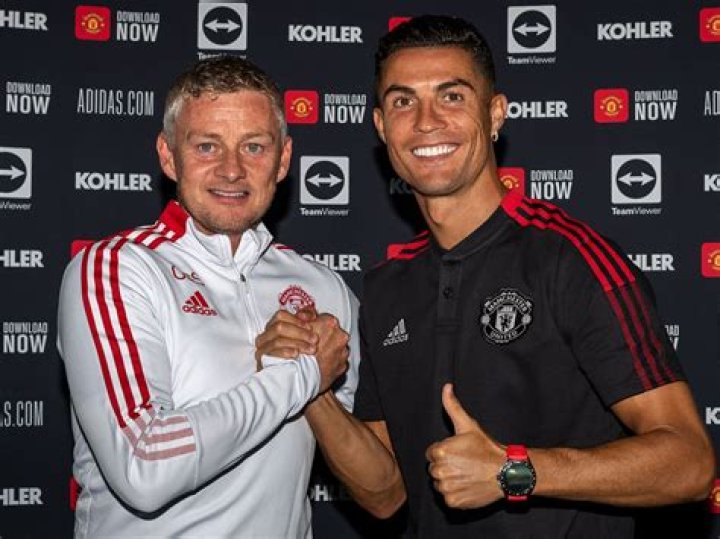 Is Ronaldo joining Manchester United?