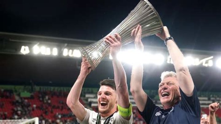 What happens if you win Europa League and finish top 4?
