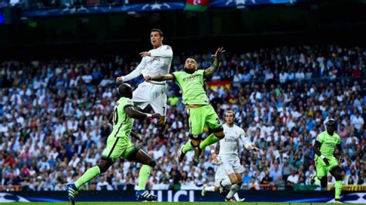 What height can Ronaldo jump?