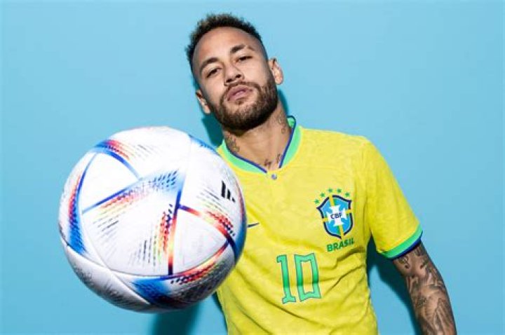 What is Neymar rated FIFA 22?