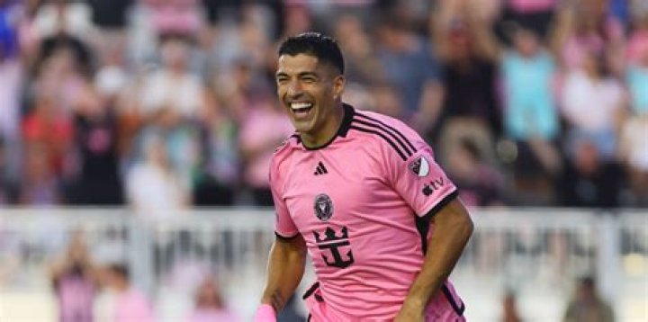 Who is the best between Suarez and Benzema?